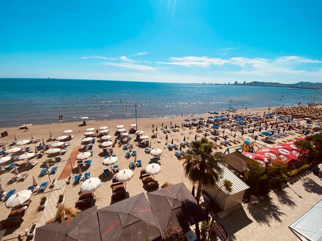 Luxurious Dreamy Seaside Apartment Дуррес Экстерьер фото
